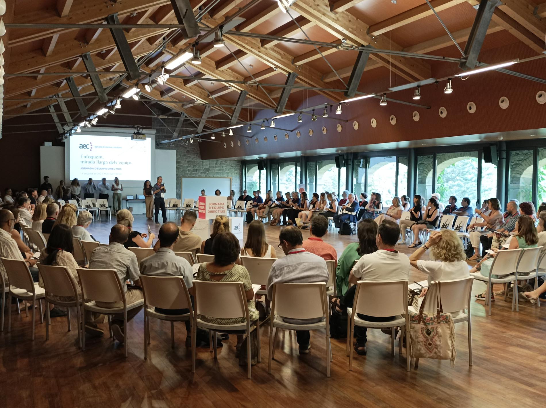 Participants en una jornada d’equips directius de l’AEC